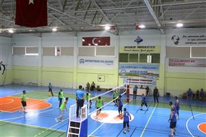 ASÜ Spor Şenlikleri’nde voleybol dalında şampiyon Tıp Fakültesi ve Diş Hekimliği takımı oldu